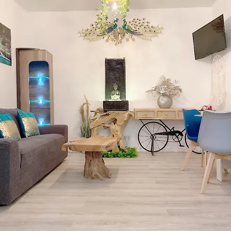 Et Moderne De Apartment L'Hay-les-Roses